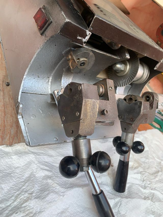 Macchina per duplicare chiavi