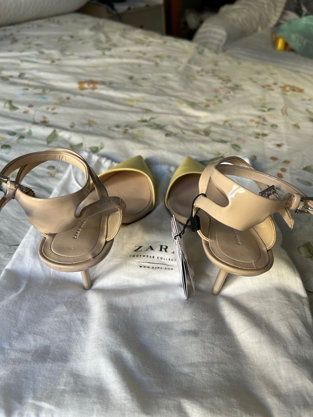 Calzado Sandalias a estrenar.