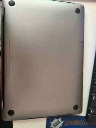 Macbook Pro 16,2 2020