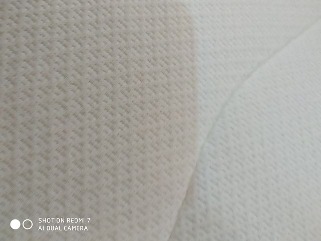 Colchón LÁTEX, 200 X 145 cm. Seminuevo.