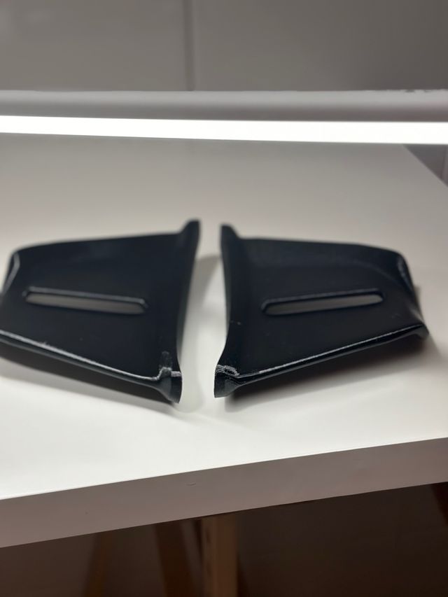 Ducati Panigale V2 alerones laterales