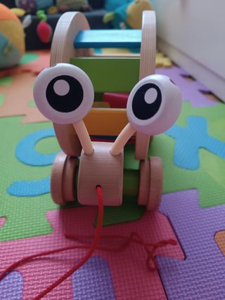 Arrastre de madera Caracol Hape