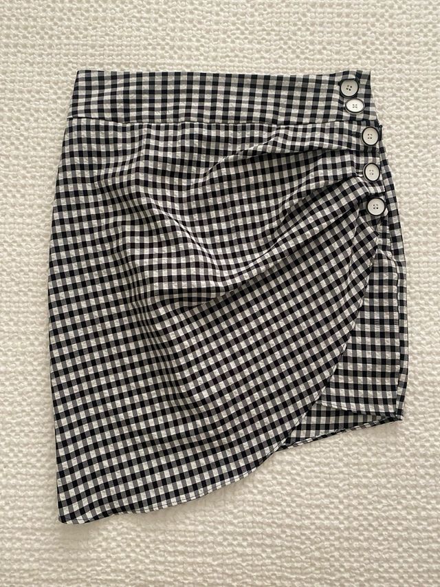 Falda cuadros asimetrica