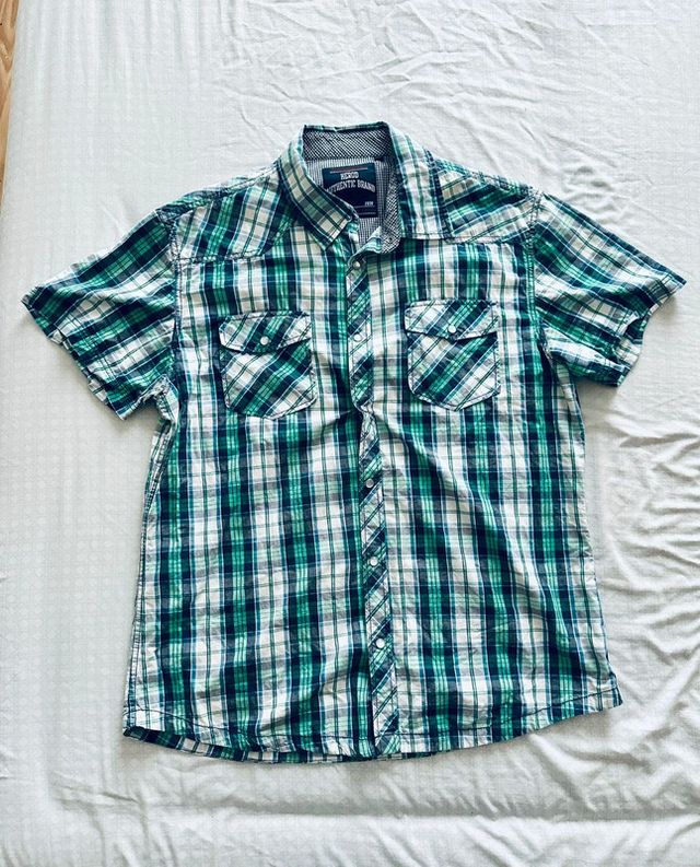 Camicia uomo  maniche corte L con motivi verdi
