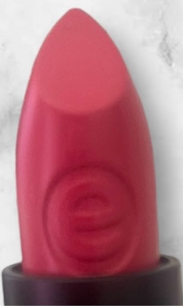 Rossetto Essence fucsia red  nr 17