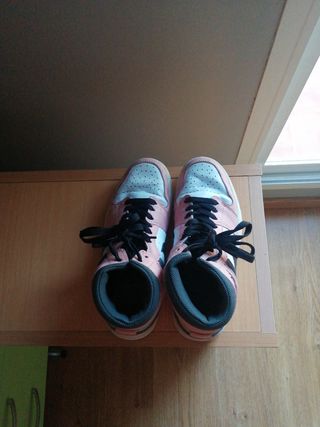 Nike  Jordan 