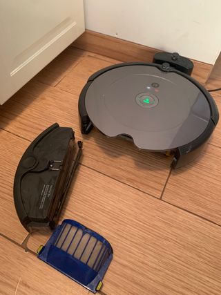 iRobot Roomba 697