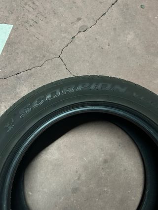 Neumáticos Pirelli buenestadoleer 235/50 R18