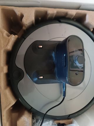 Robot aspirador Roomba 697