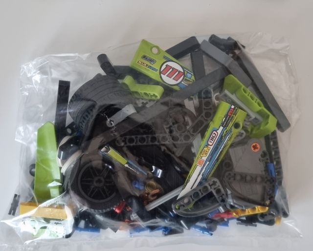 LEGO Technic 42103 Dragster ORIGINALE COMPLETO