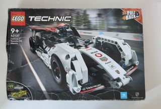 LEGO TECHNIC 42137 Formula E Porsche 99X Electric
