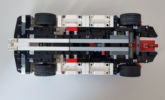 LEGO TECHNIC 42137 Formula E Porsche 99X Electric
