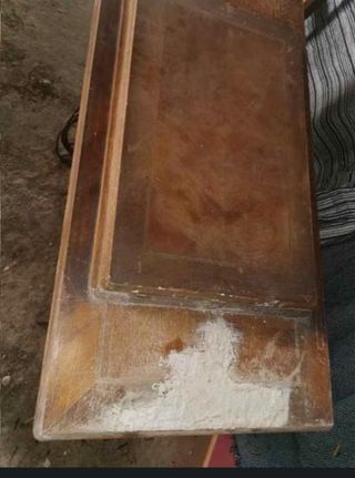 Alfa Máquina coser antigua con cabeza oculta