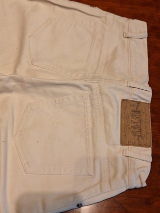 Pantaloncini crudi