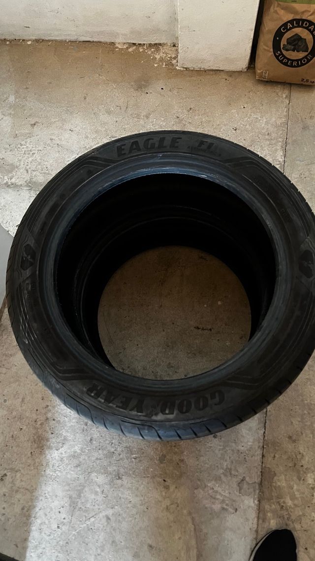 Goodyear eagle F1 245/40r19
