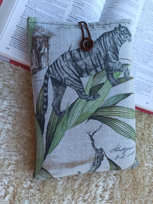 Funda libros bolsillo