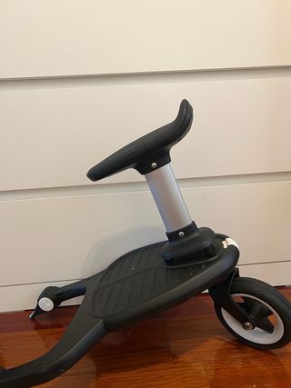 Patinete Bugaboo con asiento. Practicamente nuevo