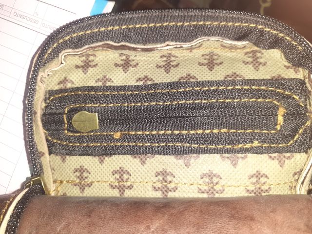 Riñonera pernera.Marron