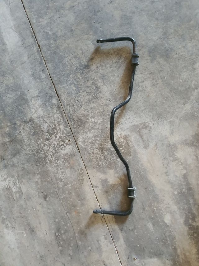 Barra estabilizadora Nissan GR Y60