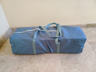 Parque-cuna bebé plegable de viaje.