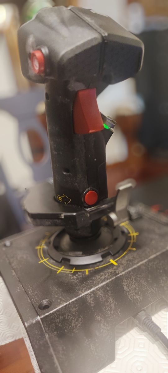 Joystick Saitek X65-F