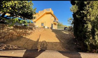 Casa 180M2 con parcela 3040M2 núcleo zoológico pis