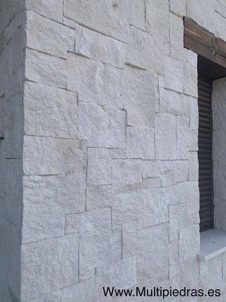 Kubik de travertino y caliza