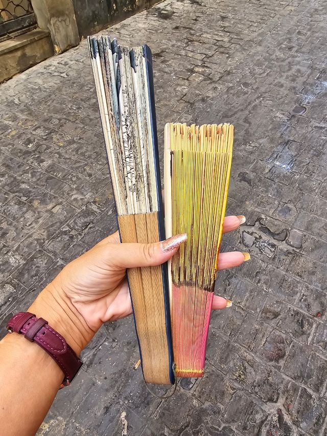 Abanico pericon antiguo postales de Sevilla