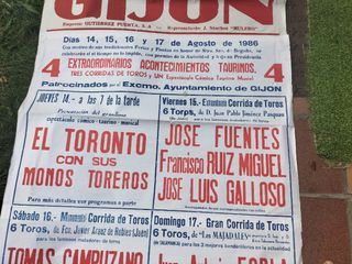 Cartel toros Gijón 1986 muy grande