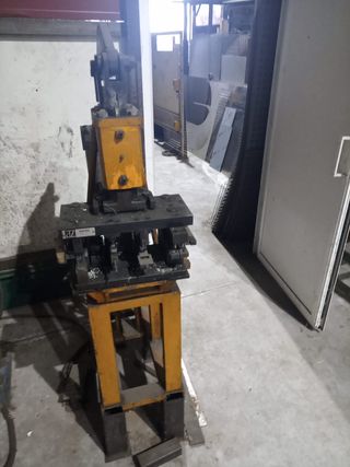 taller 800m2 para hierro y aluminio