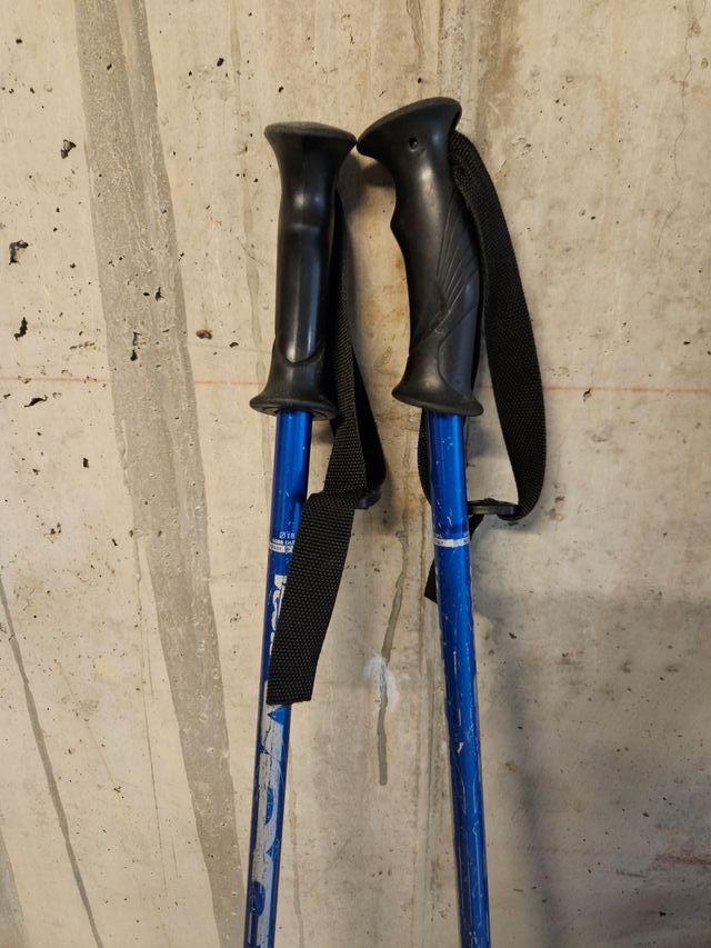 Sci Salomon Scrambler 22 155cm con bastoncini