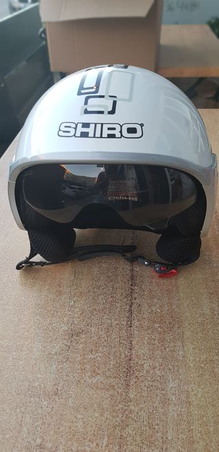 Casco nuevo con etiqueta y funda