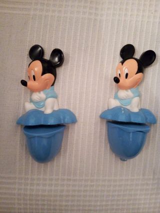 Colgador Disney Mickey para baldas de estanterias
