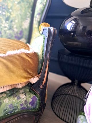 Sillones antiguos estilo isabelino restaurados