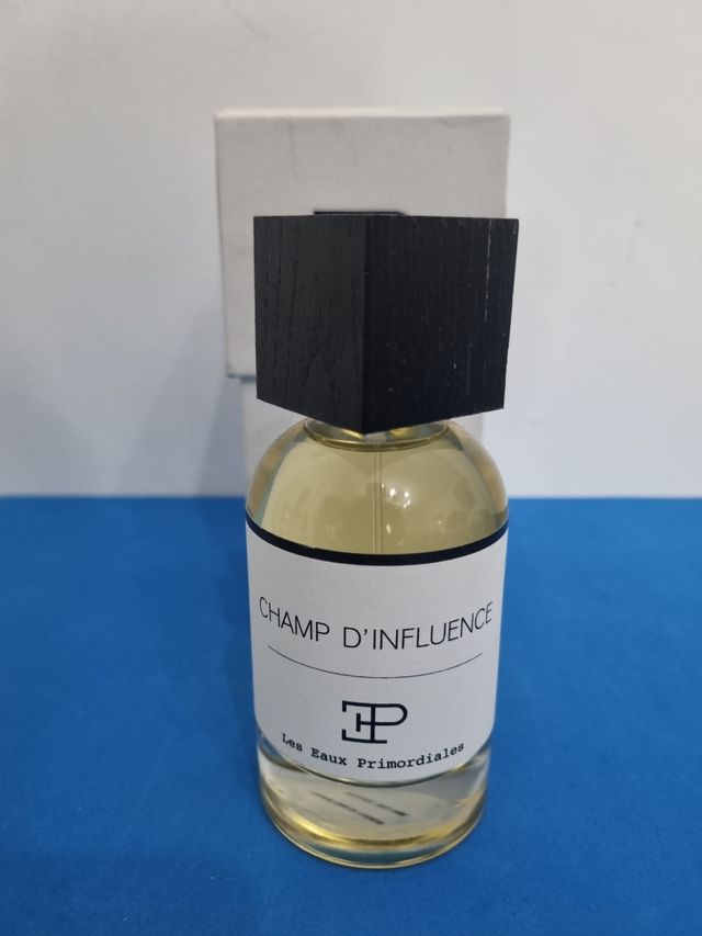 Perfume champ d'influence les eaux primordiales