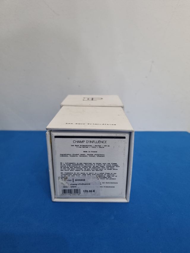 Perfume champ d'influence les eaux primordiales