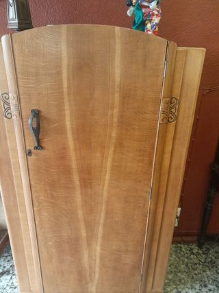 Armario art deco de época.