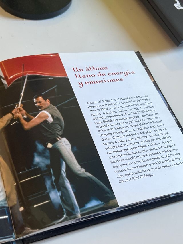 Queen – A Kind of Magic (Libro + CD Edición Especial)