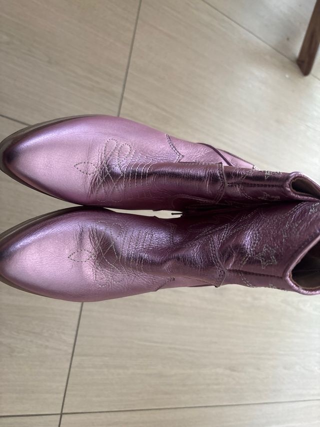 Botas camperas rosa metalizado