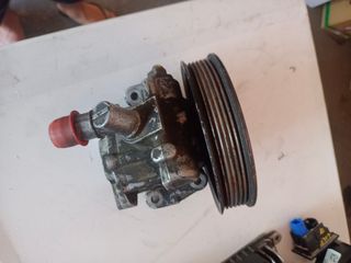 Bomba dirección mercedes vito w638