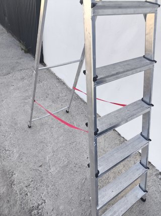 Escalera 7 peldaños aluminio