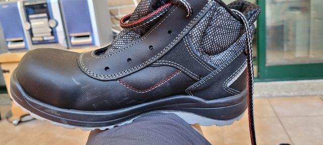 Botas seguridad puntera hierro