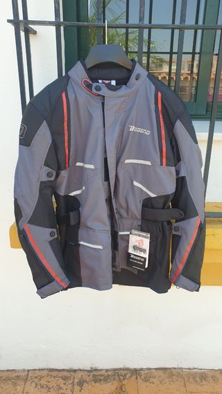 Chaqueta moto sin estrenar talla S
