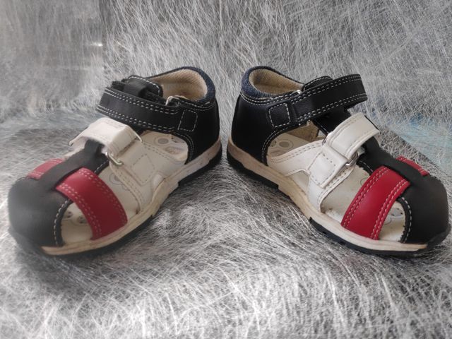 Sandálias Chicco 22 meses