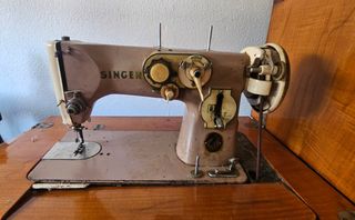 Máquina de coser antigua