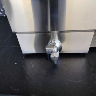 L​🦁​ BA ╬ Freidora Simple ╬ 8 LT + grifo