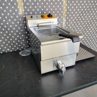 L​🦁​ BA ╬ Freidora Simple ╬ 8 LT + grifo