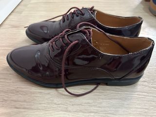 MOCASINES BURDEOS MUJER