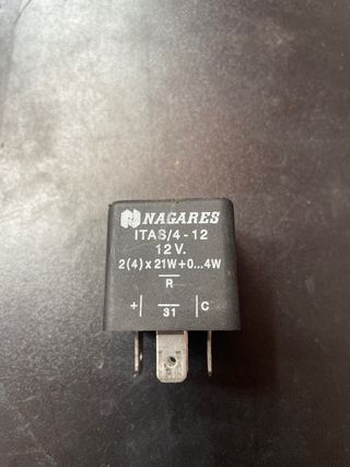 Relé de intermitente de camiones nissan