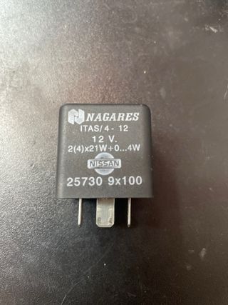 Relé de intermitente de camiones nissan